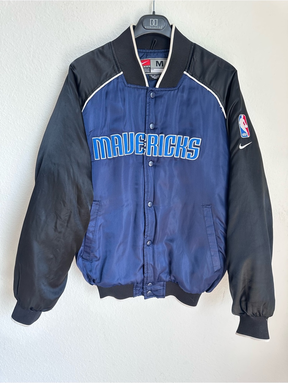 Vintage Dallas Mavericks Nike‎ Team Satin Jacket men’s size Medium Y2K